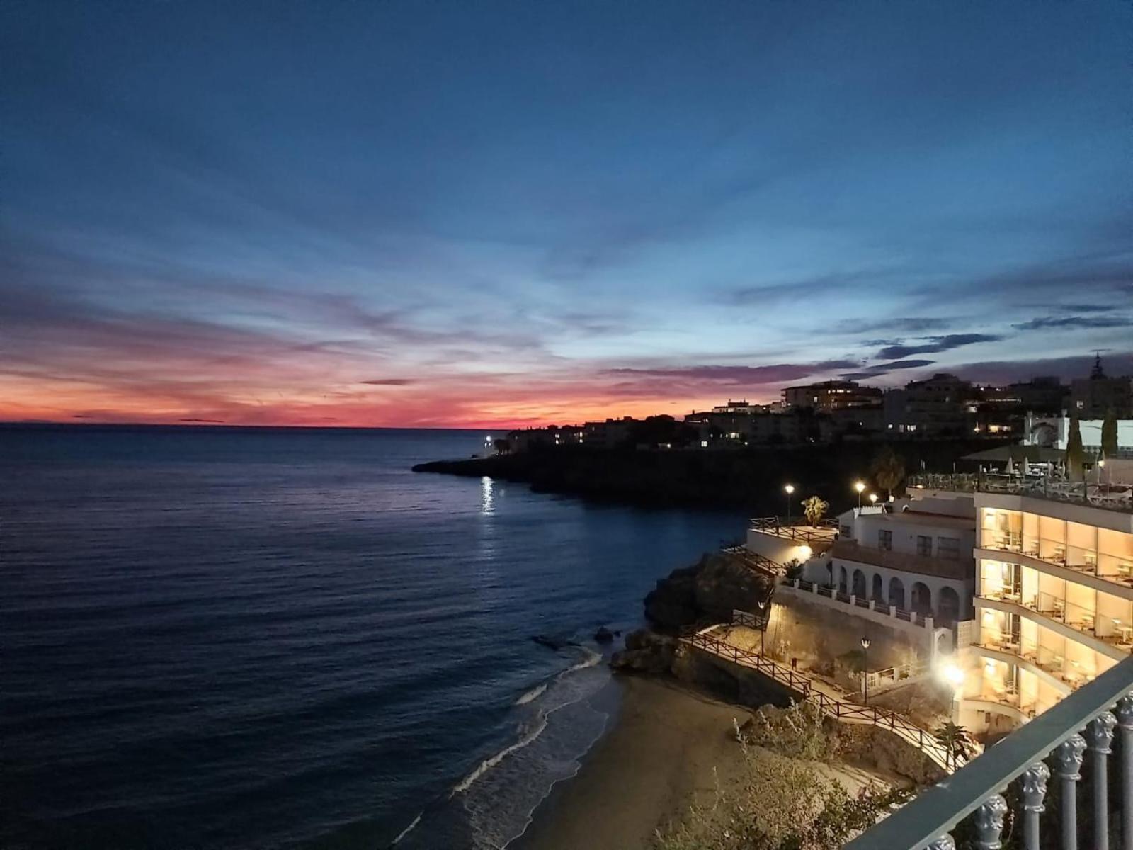 Albaida Apartment Nerja Bagian luar foto